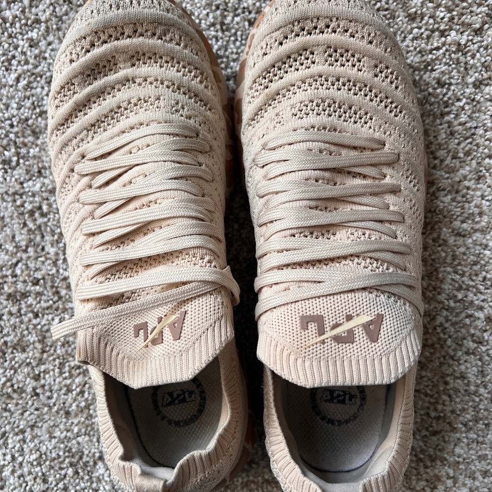 APL Techloom Wave
